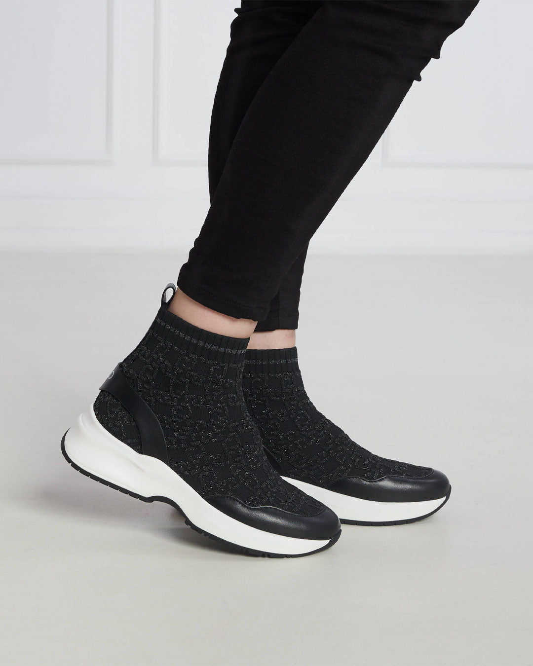Zapatilla Liu Jo Lily 16 Negro