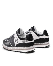 Zapatilla WONDER 6 Negro