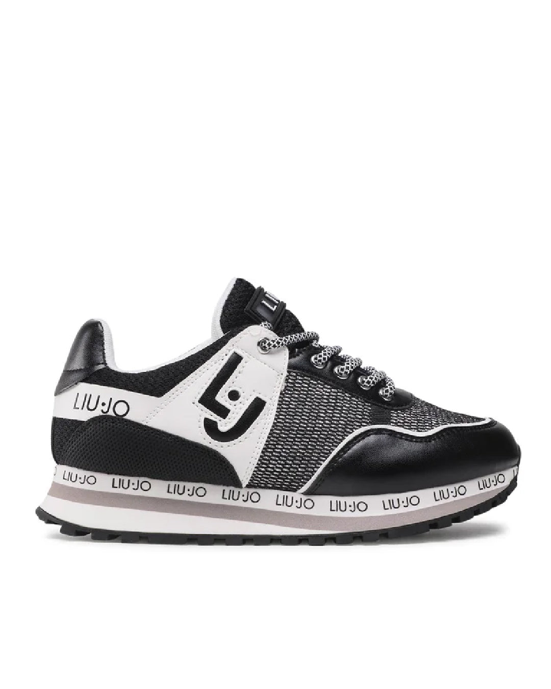 Zapatilla WONDER 6 Negro