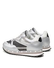 Zapatilla WONDER 8 Plateado